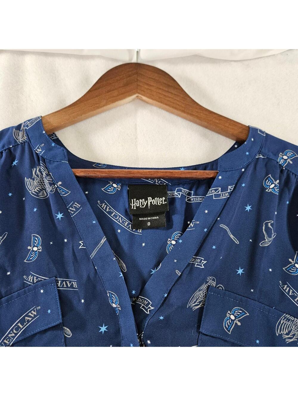 Torrid Harry Potter Ravenclaw Harper Blouse 3X Blue Celestial Stars Plus Size - Picture 7 of 12